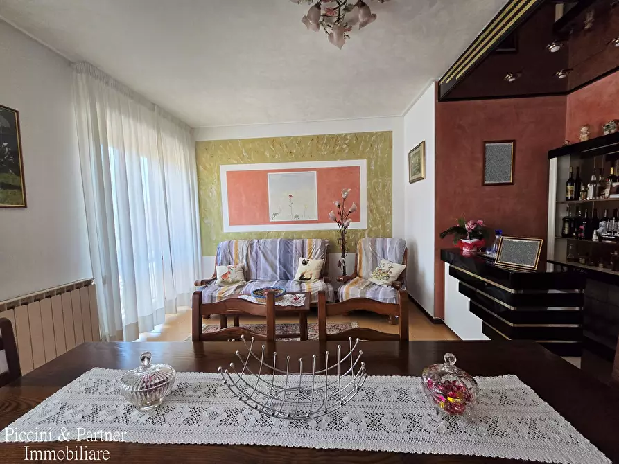 Immagine 8 di Pentalocale in vendita  in Via Italia a Torrita Di Siena