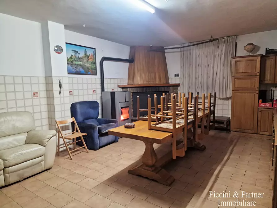 Immagine 42 di Casa bifamiliare in vendita  in Viale Ranchi 2 a Umbertide