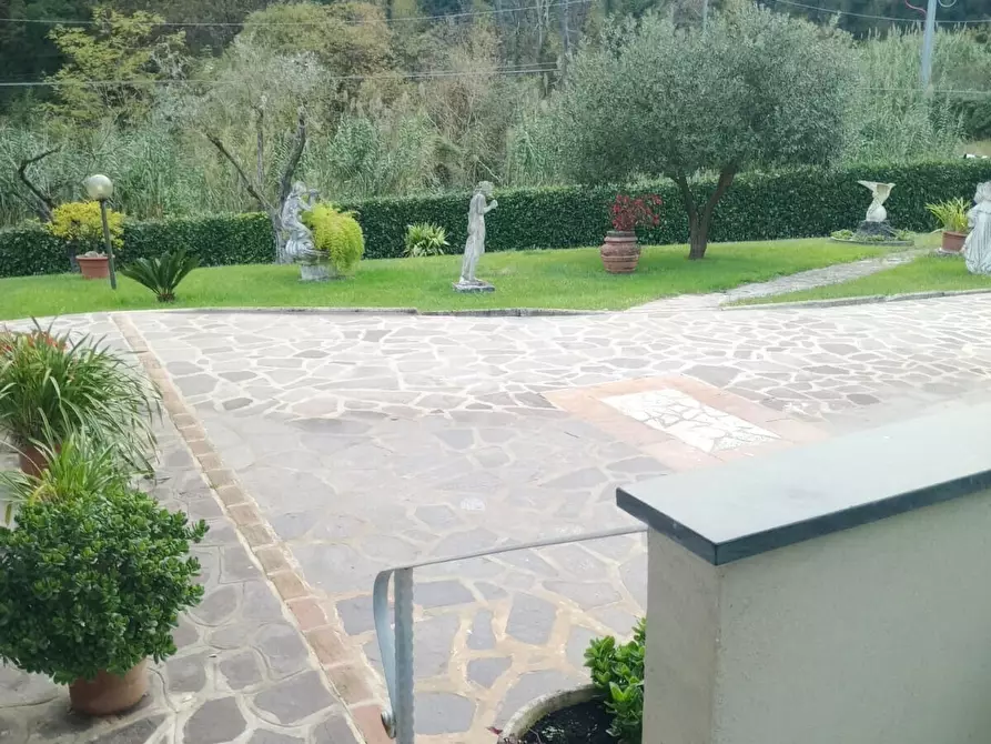 Immagine 34 di Villa in vendita  in Via Giovan Pietro Vitali a Massa