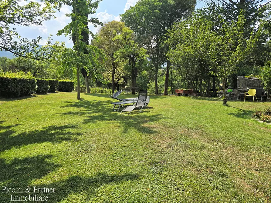 Immagine 9 di Rustico / casale in vendita  in Strada Ponte Resina - Monte Acutello 1 a Perugia