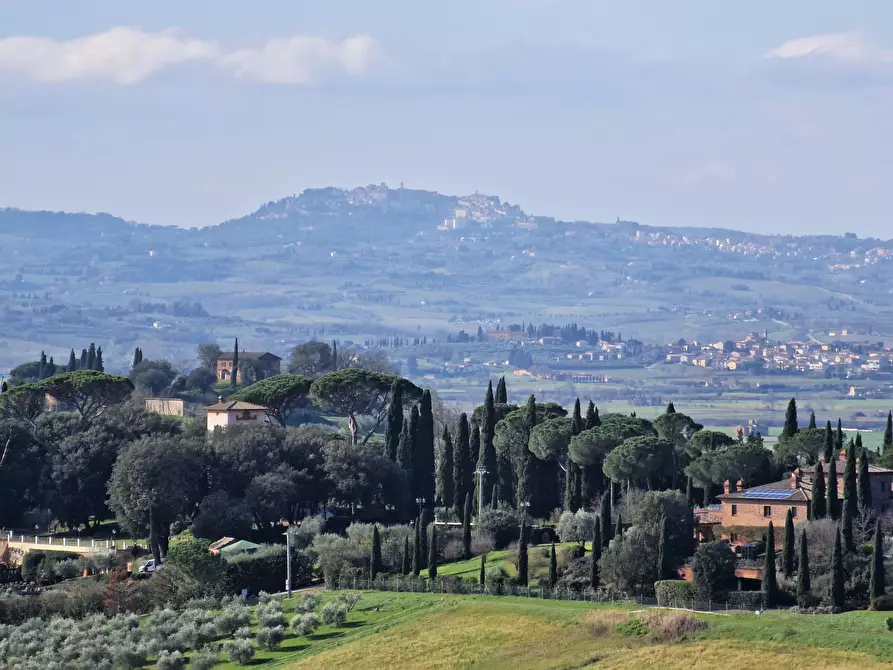Immagine 46 di Villa in vendita  in Viale Perugia 37 a Castiglione Del Lago