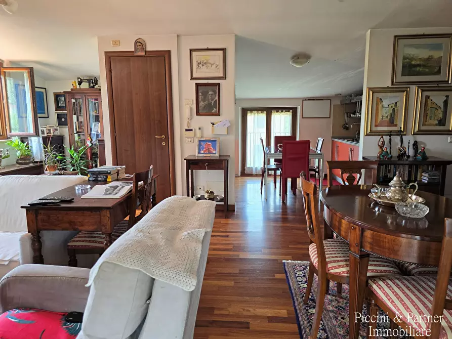 Immagine 34 di Villa in vendita  in Via Lillacci a Perugia