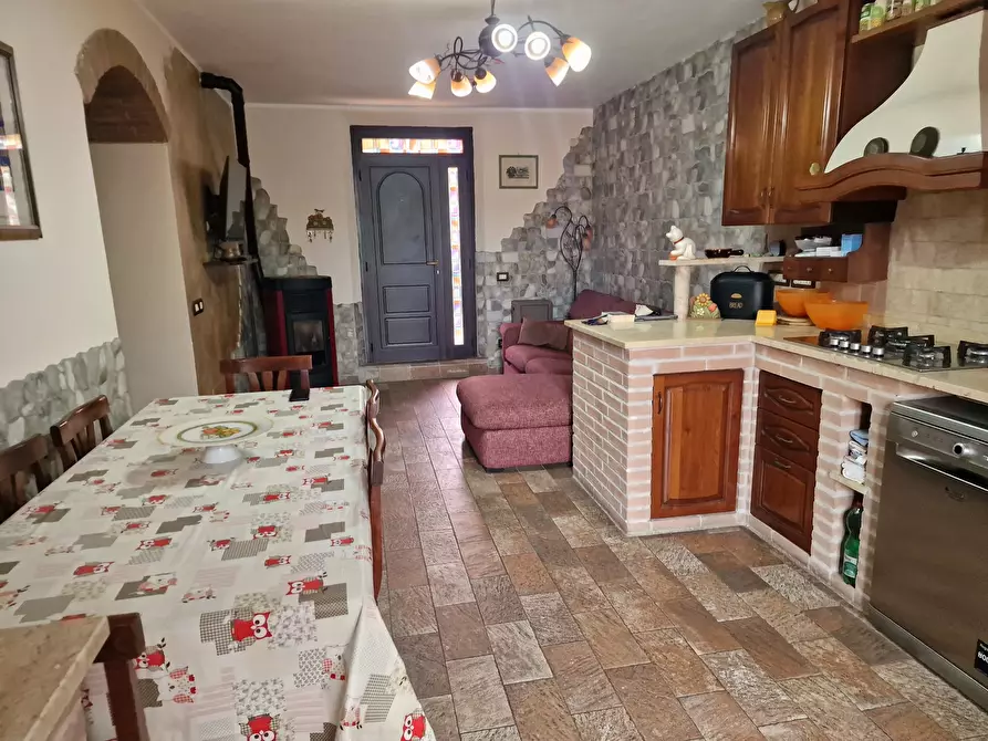 Immagine 9 di Pentalocale in vendita  in Via Stradone a Città Della Pieve