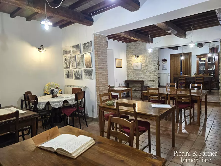 Immagine 15 di Agriturismo in vendita  in S.B.Vecchio a Gubbio