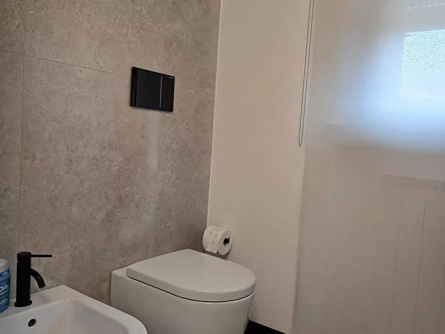 Immagine 49 di Pentalocale in vendita  in Via Roberto Arcaleni a Città Di Castello