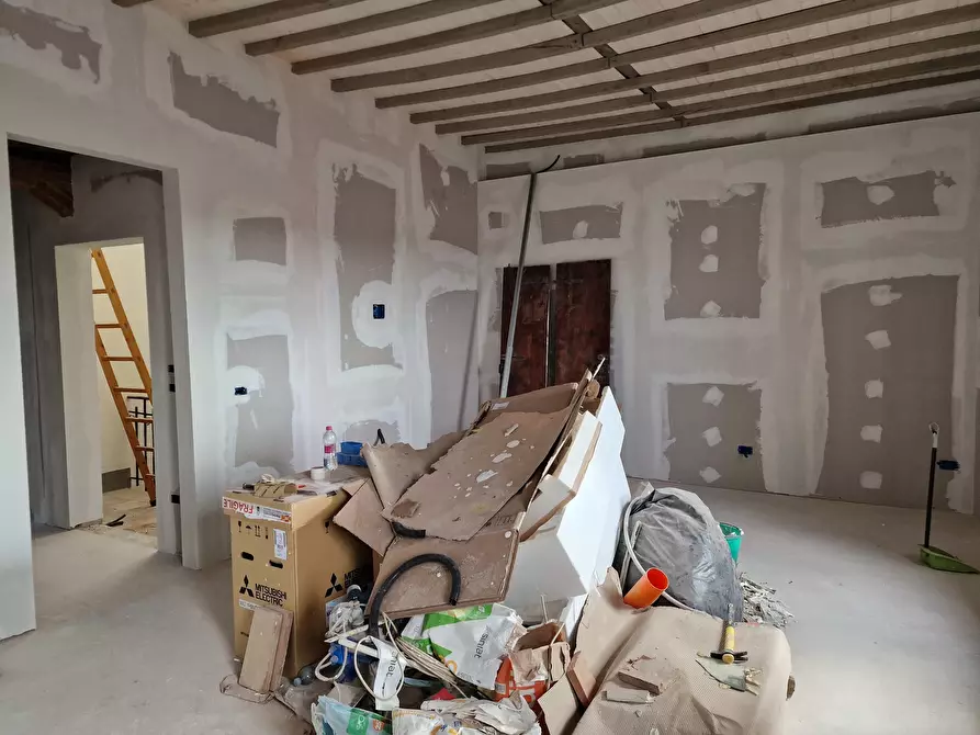 Immagine 13 di Trilocale in vendita  in Via Camillo Benso Conte di Cavour 73 a Torrita Di Siena