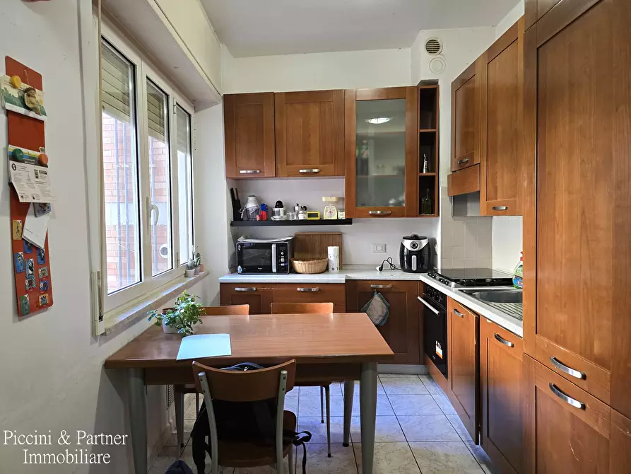 Immagine 7 di Pentalocale in vendita  in Via Beatrice 38 a Perugia