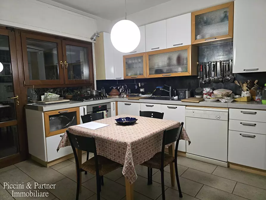 Immagine 28 di Porzione di casa in vendita  in Via della Treggia a Perugia