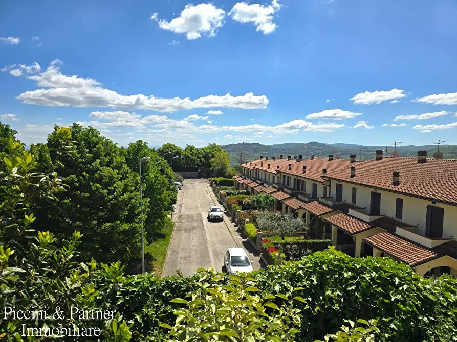 Immagine 4 di Villetta a schiera in vendita  in Via della Madonnina 30 a Torrita Di Siena