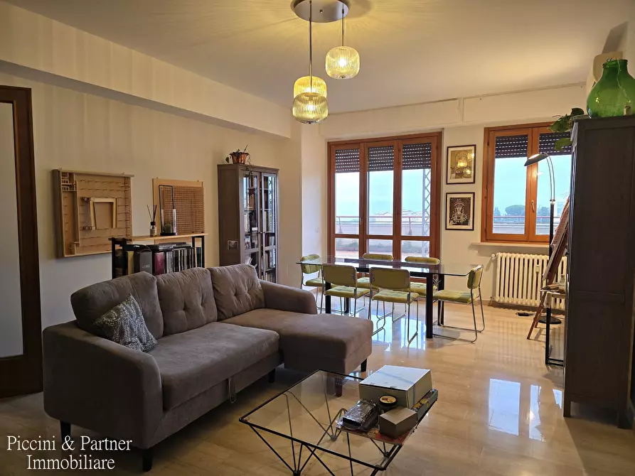 Immagine 10 di Pentalocale in vendita  in Via Frà Bevignate 14 a Perugia