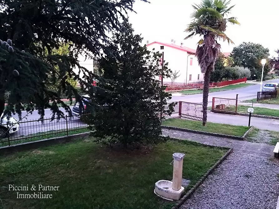 Immagine 7 di Bilocale in vendita  in Via Di Vittorio a Castiglione Del Lago