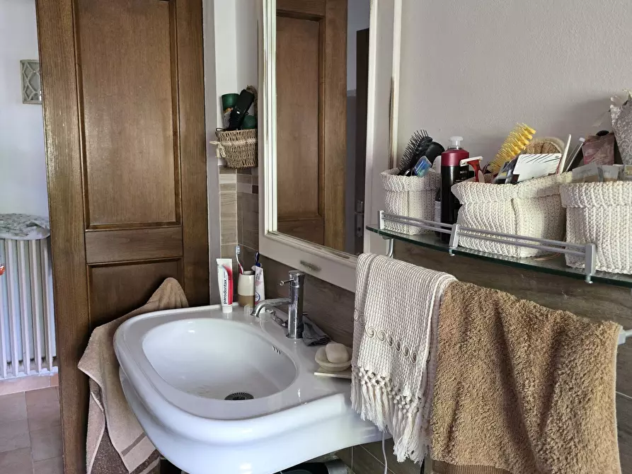 Immagine 47 di Rustico / casale in vendita  in Strada Ponte Resina - Monte Acutello 1 a Perugia