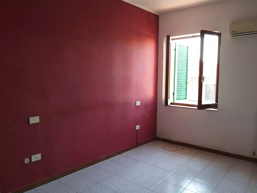 Immagine 11 di Trilocale in vendita  in Piazza Balilla 11 a Castiglione Del Lago