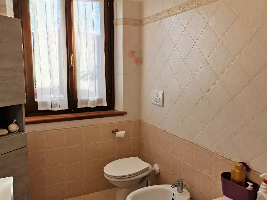 Immagine 26 di Casa bifamiliare in vendita  in Via Milano a Castiglione Del Lago