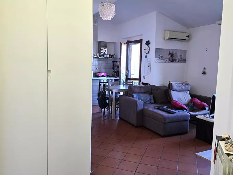 Immagine 7 di Quadrilocale in vendita  in Via Campania a Castiglione Del Lago