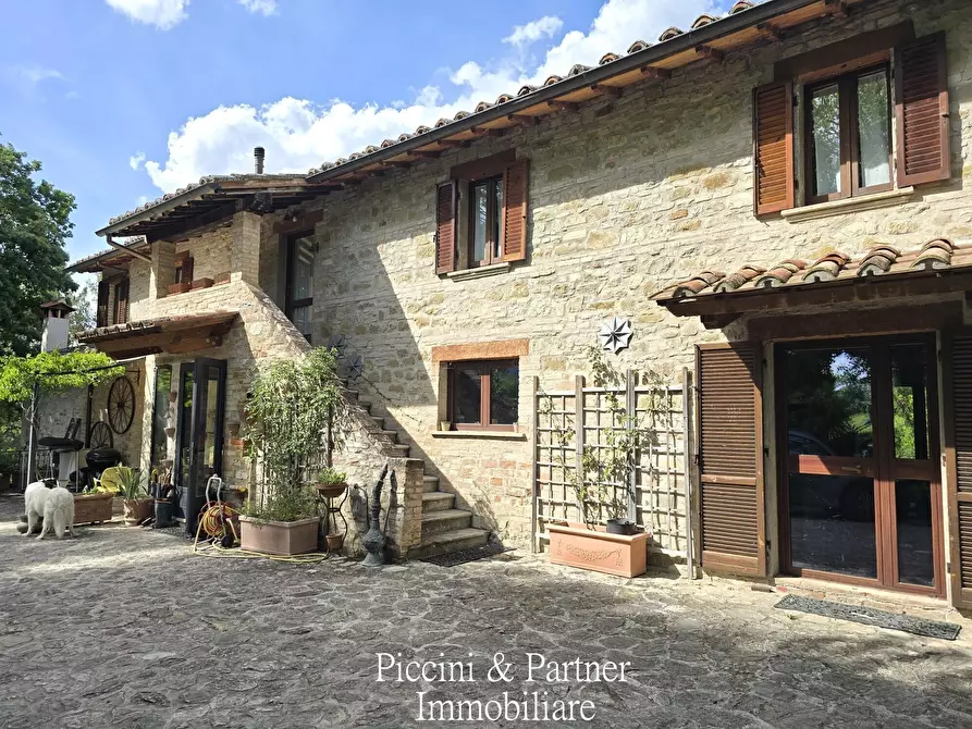 Immagine 48 di Rustico / casale in vendita  in Strada Ponte Resina - Monte Acutello 1 a Perugia