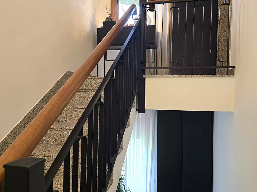 Immagine 3 di Pentalocale in vendita  in Via Roberto Arcaleni a Città Di Castello