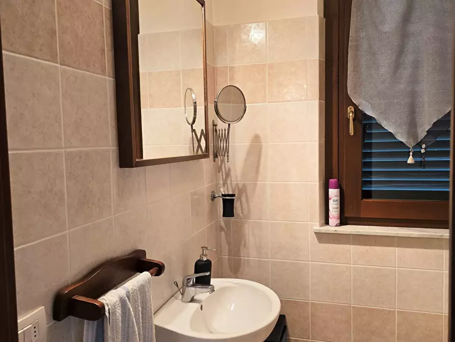 Immagine 24 di Casa bifamiliare in vendita  in Via Panicarola 17 a Castiglione Del Lago