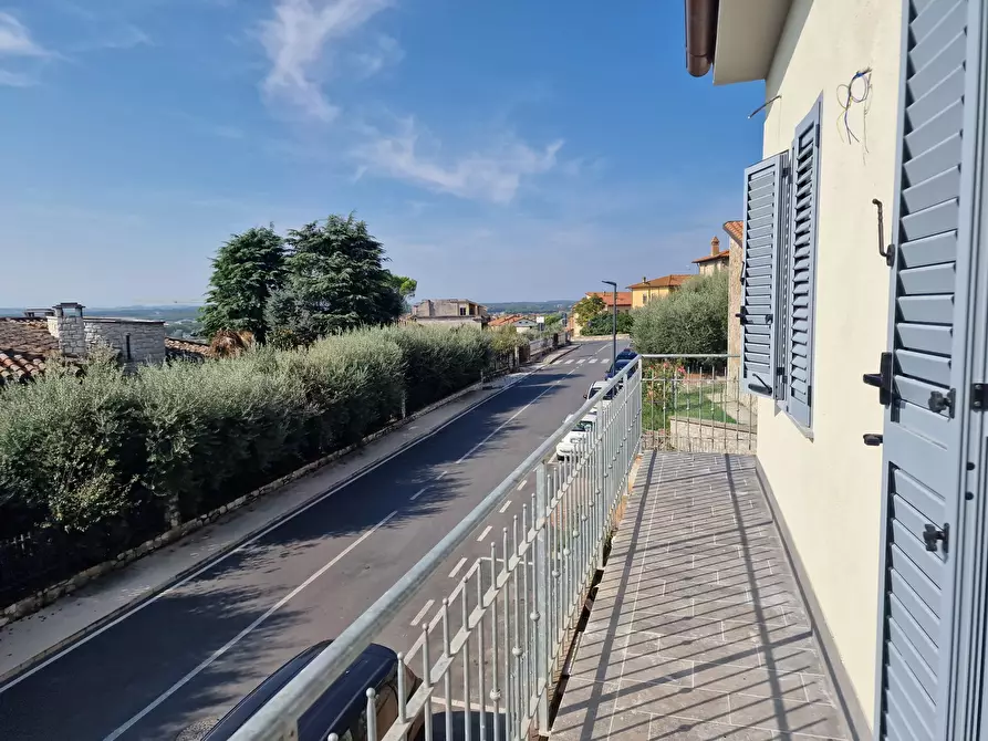 Immagine 32 di Villa in vendita  in Via XXV Aprile a Castiglione Del Lago