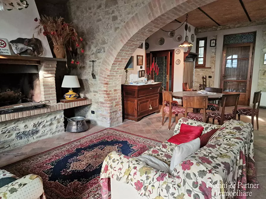 Immagine 7 di Rustico / casale in vendita  in Via del Casello a Corciano