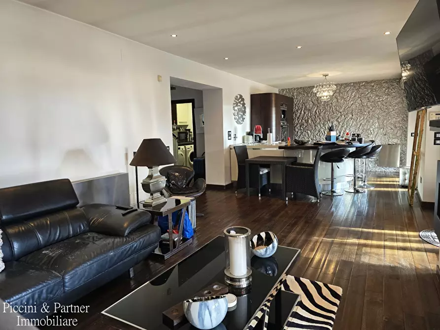 Immagine 19 di Villa in vendita  in Via dei Romani a Magione