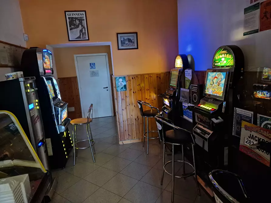 Immagine 9 di Bar / Ristorante in vendita  in Via Nazionale 37 a Castiglione Del Lago