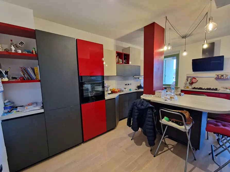 Immagine 6 di Pentalocale in vendita  in Via Madonna del Popolo a Perugia