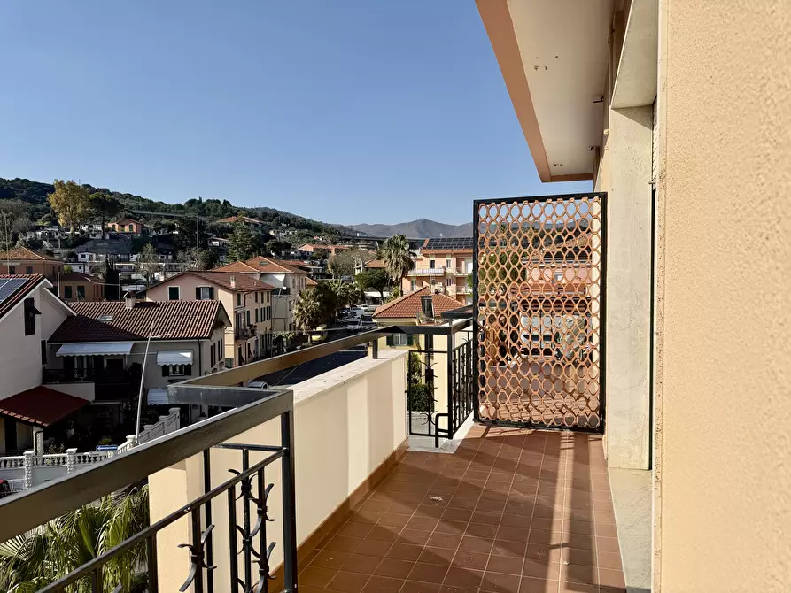 Immagine 7 di Bilocale in vendita  in Via Alessandro Manzoni a San Bartolomeo Al Mare