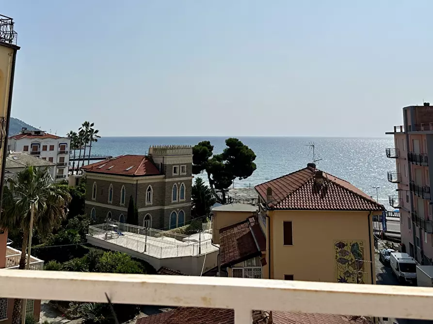 Immagine 1 di Quadrilocale in vendita  in via Agnese a Diano Marina