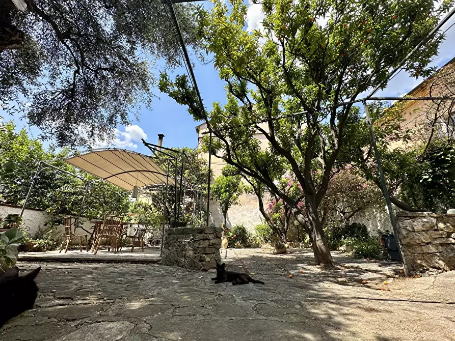 Immagine 5 di Rustico / casale in vendita  in via Garibaldi a Diano San Pietro