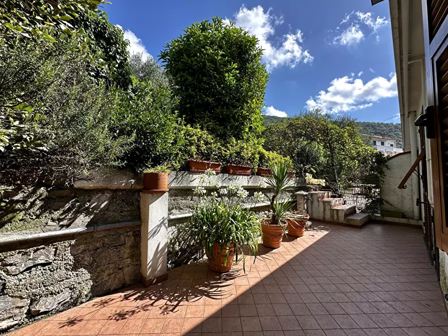 Immagine 16 di Villetta a schiera in vendita  in Via San Benedetto 4 a Diano Arentino