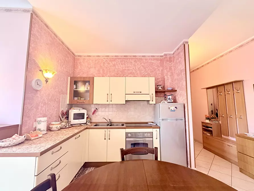 Immagine 3 di Appartamento in vendita  in Corso Europa 41 a Diano Marina