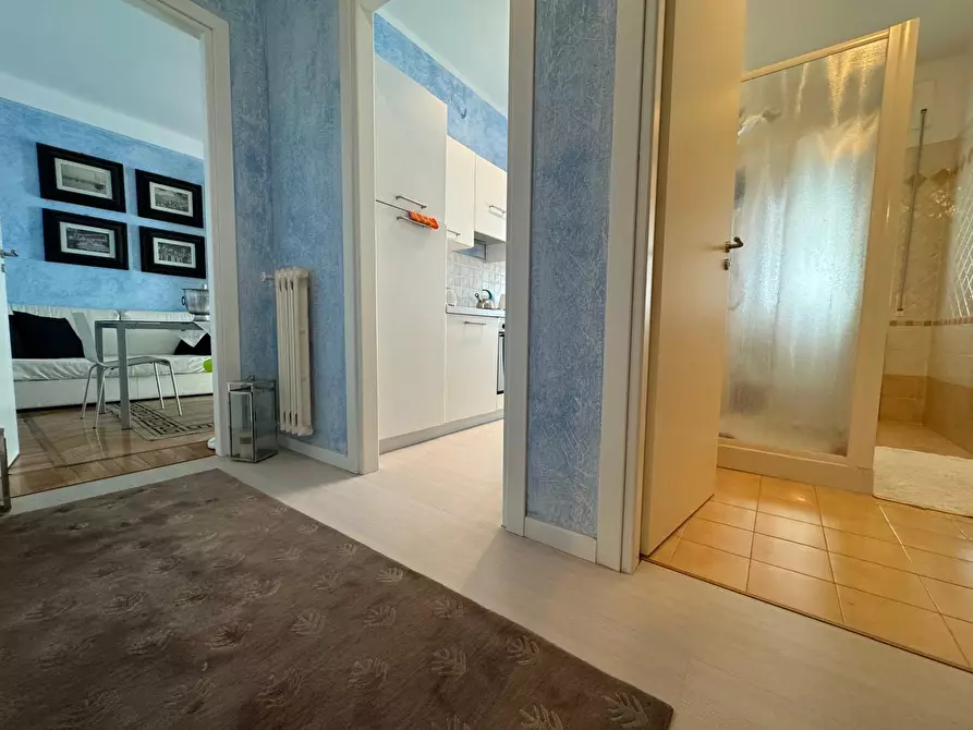 Immagine 2 di Bilocale in vendita  in Via Pietralunga 4 a San Remo