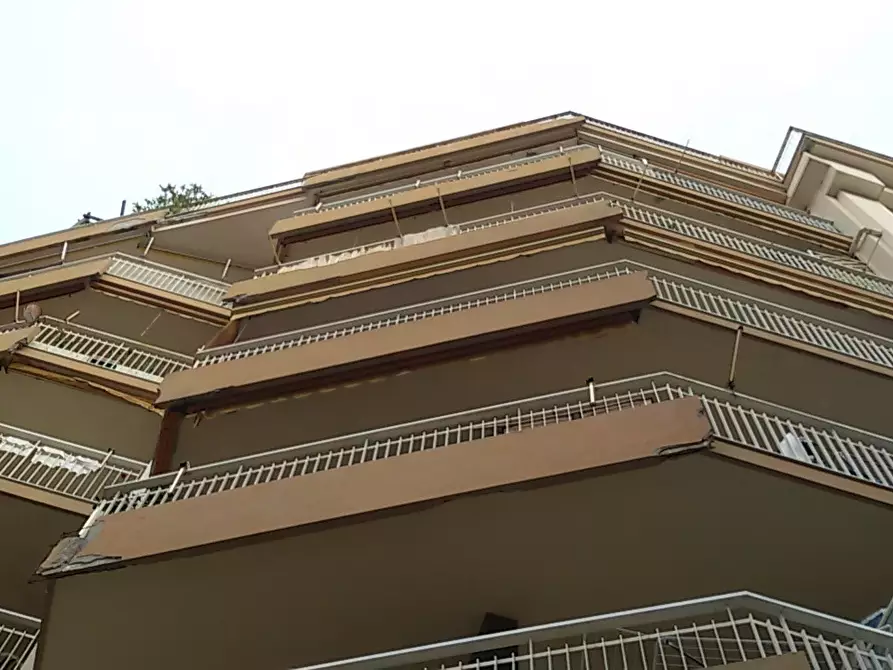 Immagine 15 di Bilocale in vendita  in Via Lamarmora 186 a San Remo