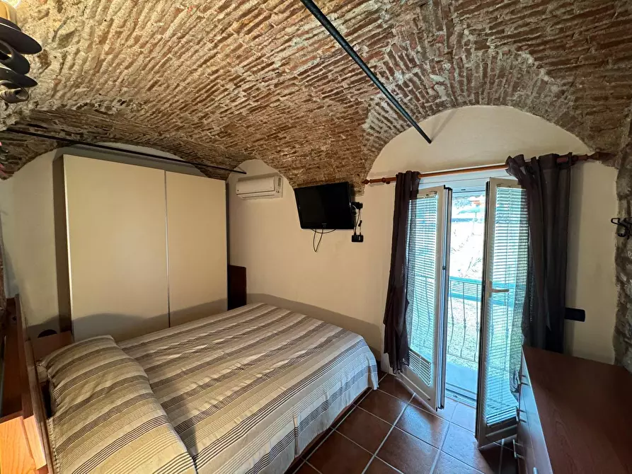 Immagine 21 di Bilocale in vendita  in Via Armando Diaz 2 a Imperia