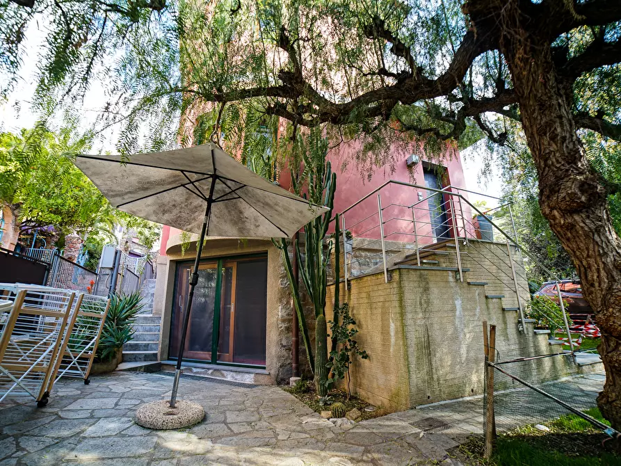 Immagine 8 di Villa in vendita  in Corso Giuseppe Mazzini 173 a San Remo