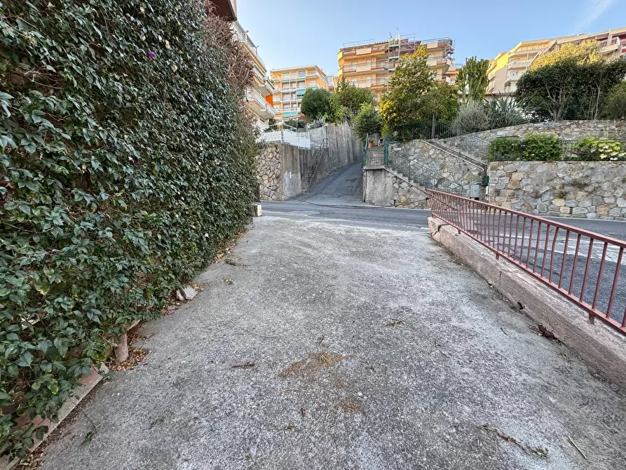 Immagine 15 di Trilocale in vendita  in Via Padre Semeria 101 a San Remo