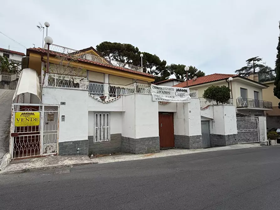 Immagine 39 di Casa bifamiliare in vendita  in Via G. D'Annunzio 28 a San Remo