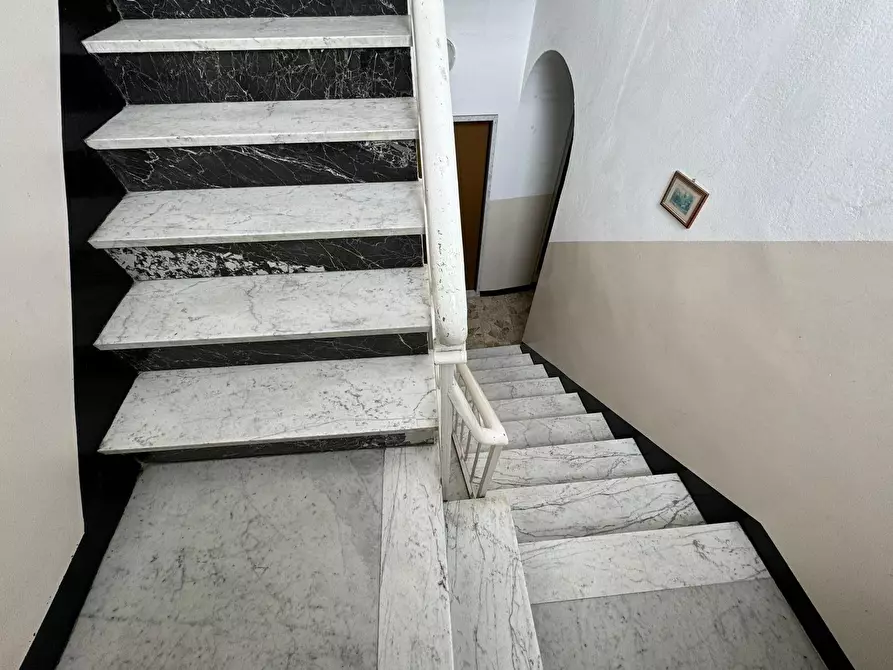 Immagine 15 di Trilocale in vendita  in Via Marsala 67 a San Remo