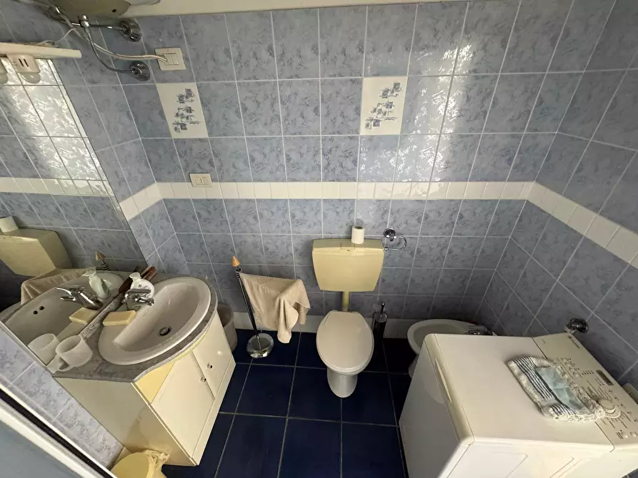 Immagine 22 di Bilocale in vendita  in Via Val D'Olivi 379 a San Remo