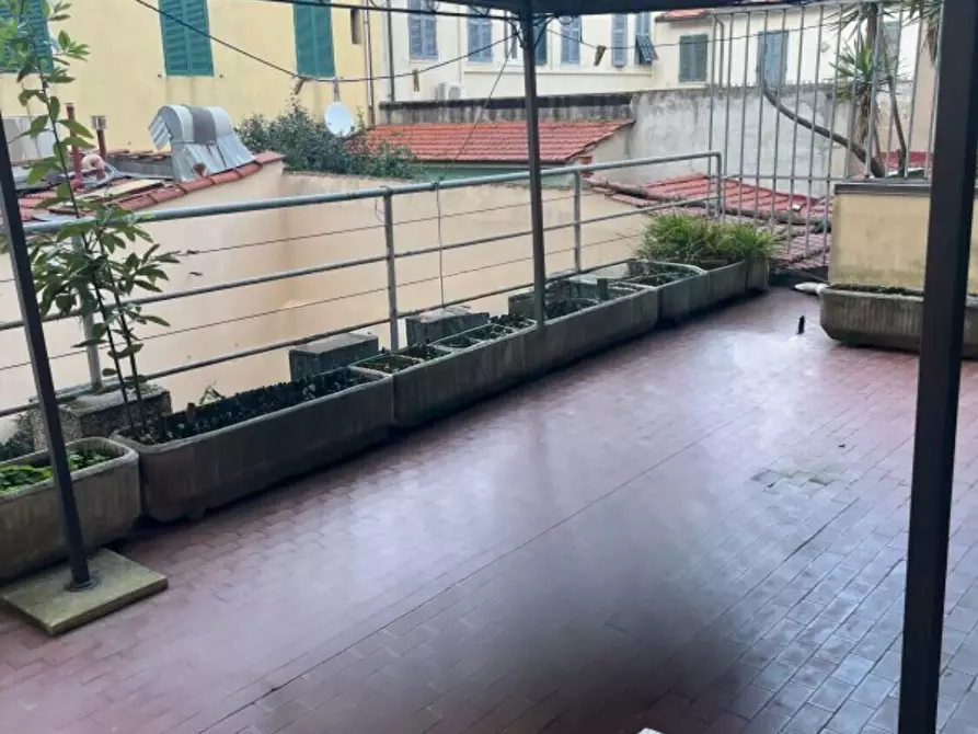 Immagine 15 di Appartamento in affitto  a Viareggio