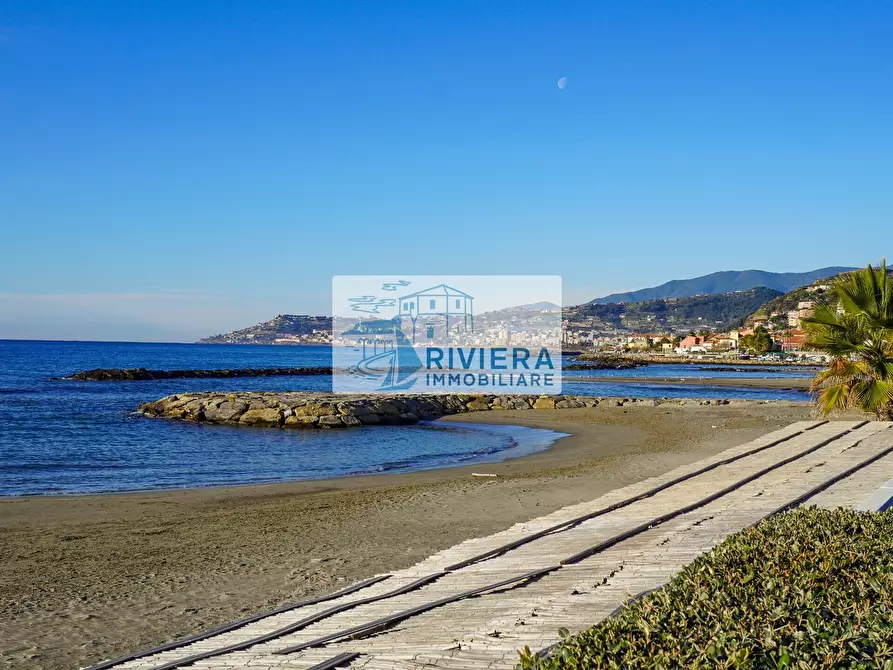 Immagine 13 di Monolocale in vendita  in Via Gianni Cozzi 1 a Santo Stefano Al Mare