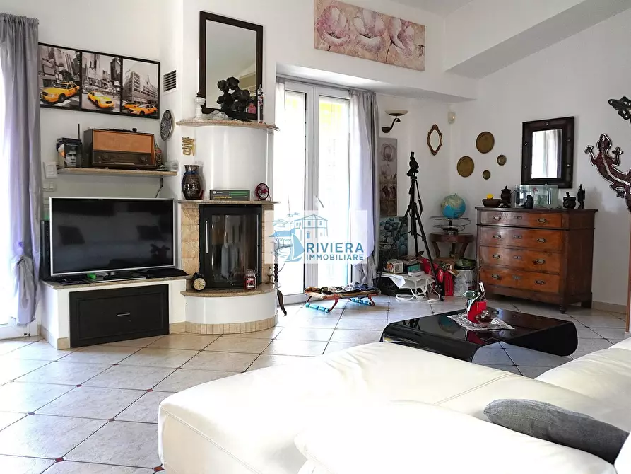 Immagine 14 di Villa in vendita  in Via Giulio Cesare 2 a Santo Stefano Al Mare