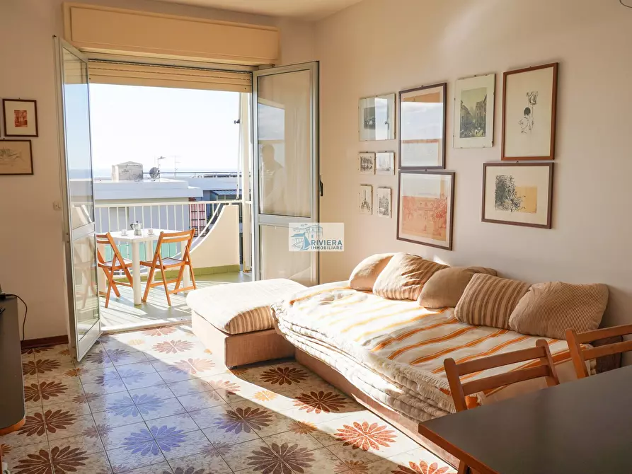 Immagine 8 di Bilocale in vendita  in Via Aurelia Ponente 102 Bis a Santo Stefano Al Mare