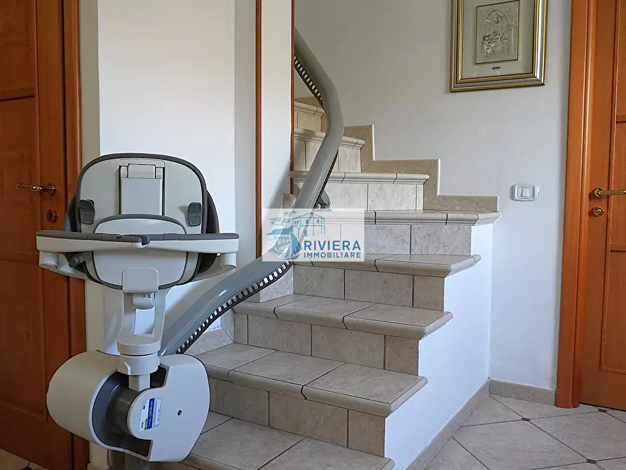 Immagine 37 di Villa in vendita  in Via Giulio Cesare 2 a Santo Stefano Al Mare