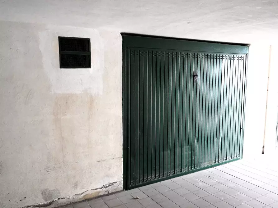 Immagine 10 di Garage in vendita  in via Privata Giardini a Santo Stefano Al Mare