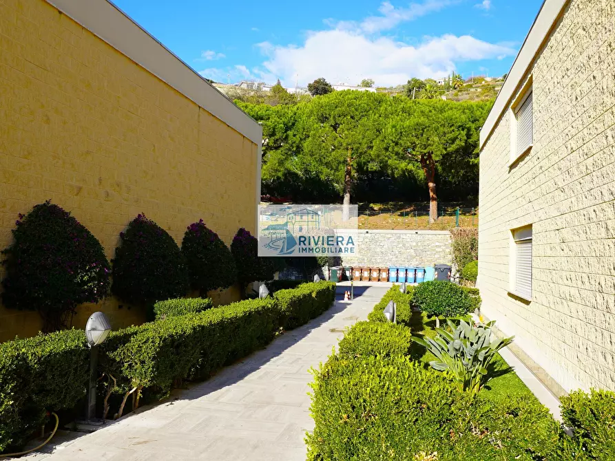 Immagine 16 di Bilocale in vendita  in Via Gianni Cozzi 1 a Santo Stefano Al Mare