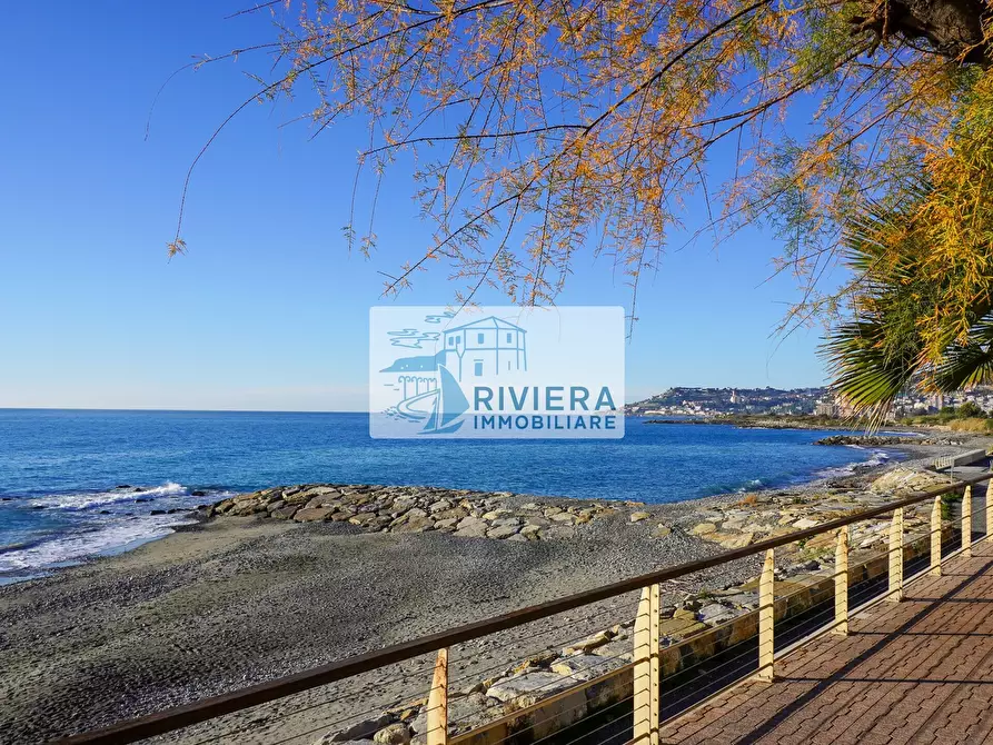 Immagine 1 di Appartamento in vendita  in Corso Villaregia a Riva Ligure