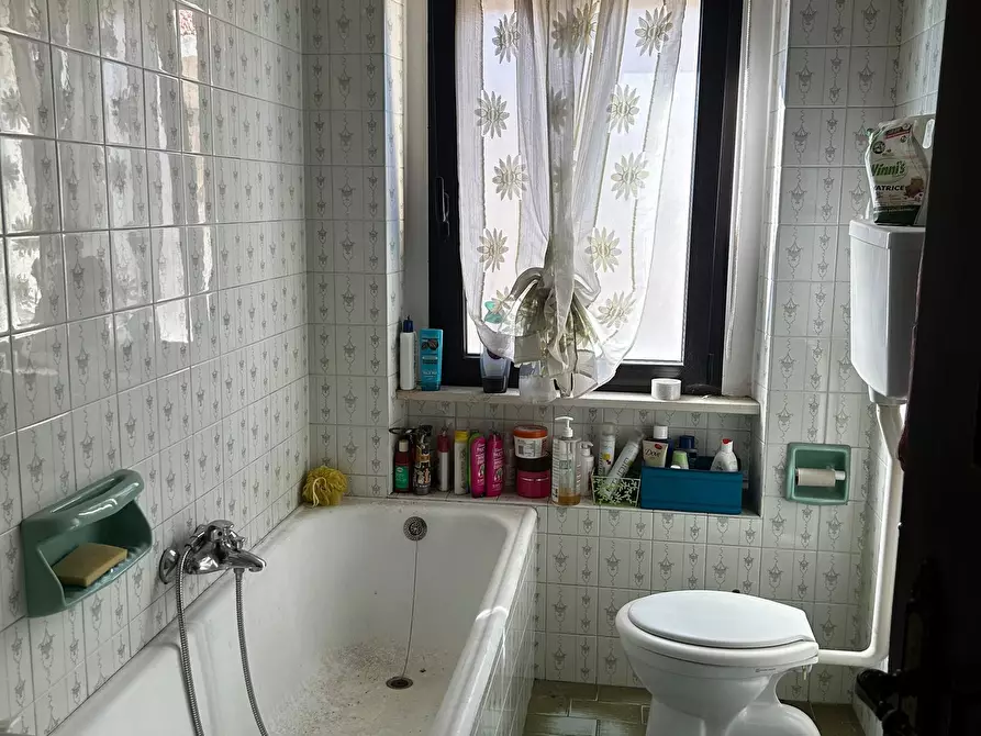 Immagine 17 di Pentalocale in vendita  in Via Nazionale per Lanciano a Santa Maria Imbaro