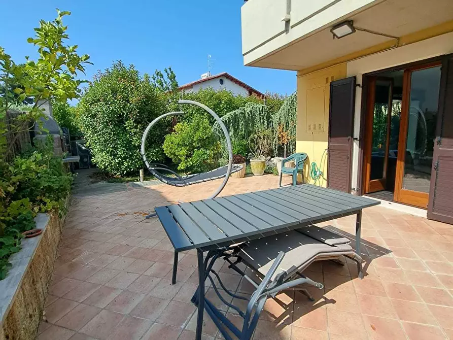 Immagine 42 di Villa in vendita  in villa andreoli a Lanciano